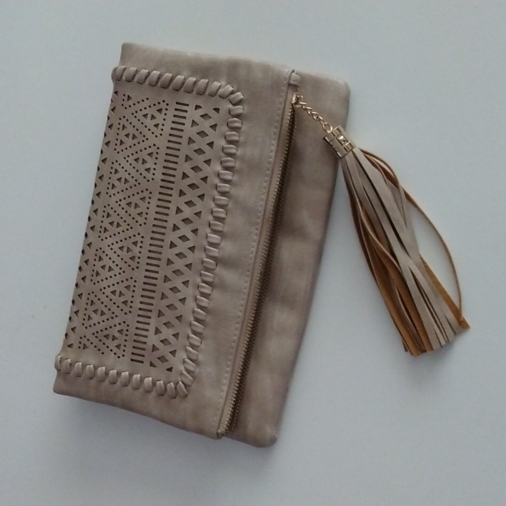 BAM Forever Cream Clutch Bag NWOT